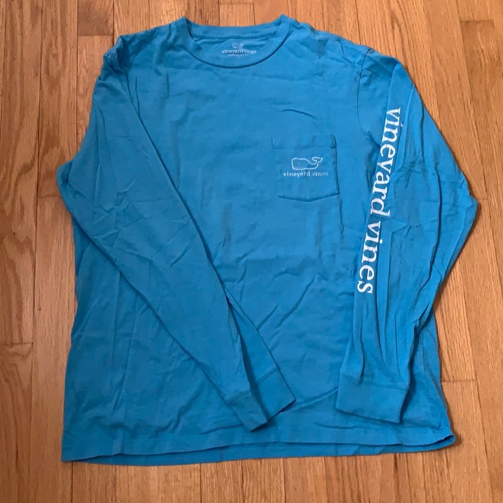VINEYARD VINES logo tee size M men’s